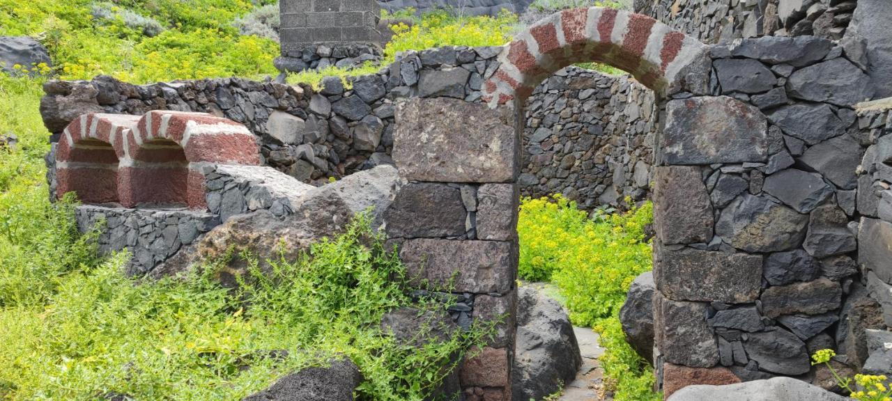 Casita Pajero En El Pozo De Las Calcosas, El Hierro エクステリア 写真